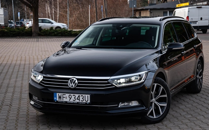 Volkswagen Passat cena 54900 przebieg: 209128, rok produkcji 2015 z Krynica Morska małe 137